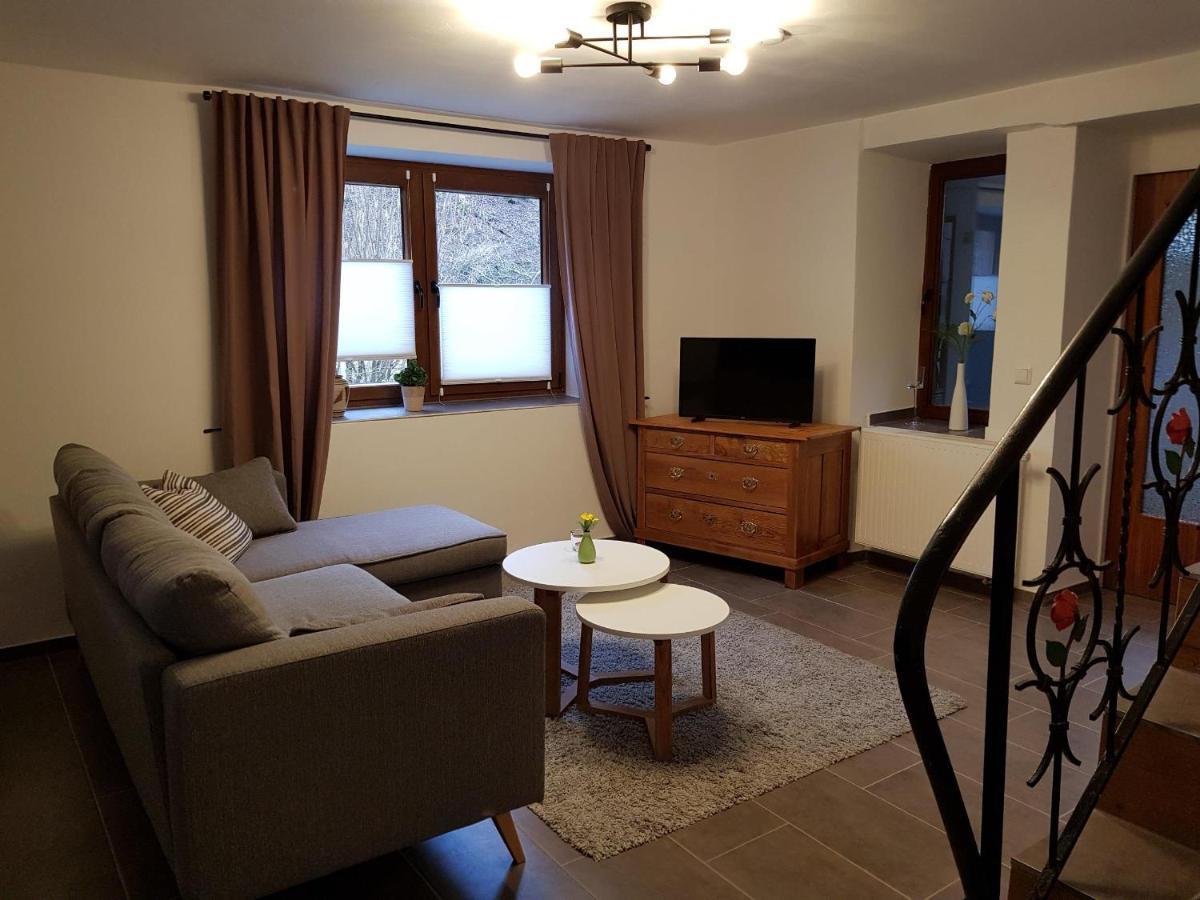 Ferienwohnung Im Brohlbachtal Kaifenheim Exterior foto